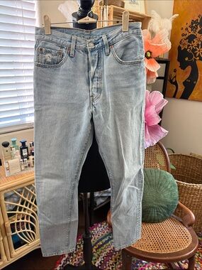 Levi’s Light Wash 501s Button Fly Denim Jeans